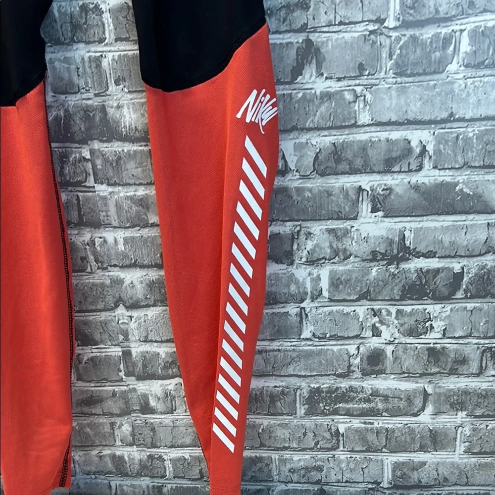 Nike Black & orange Leggings‎